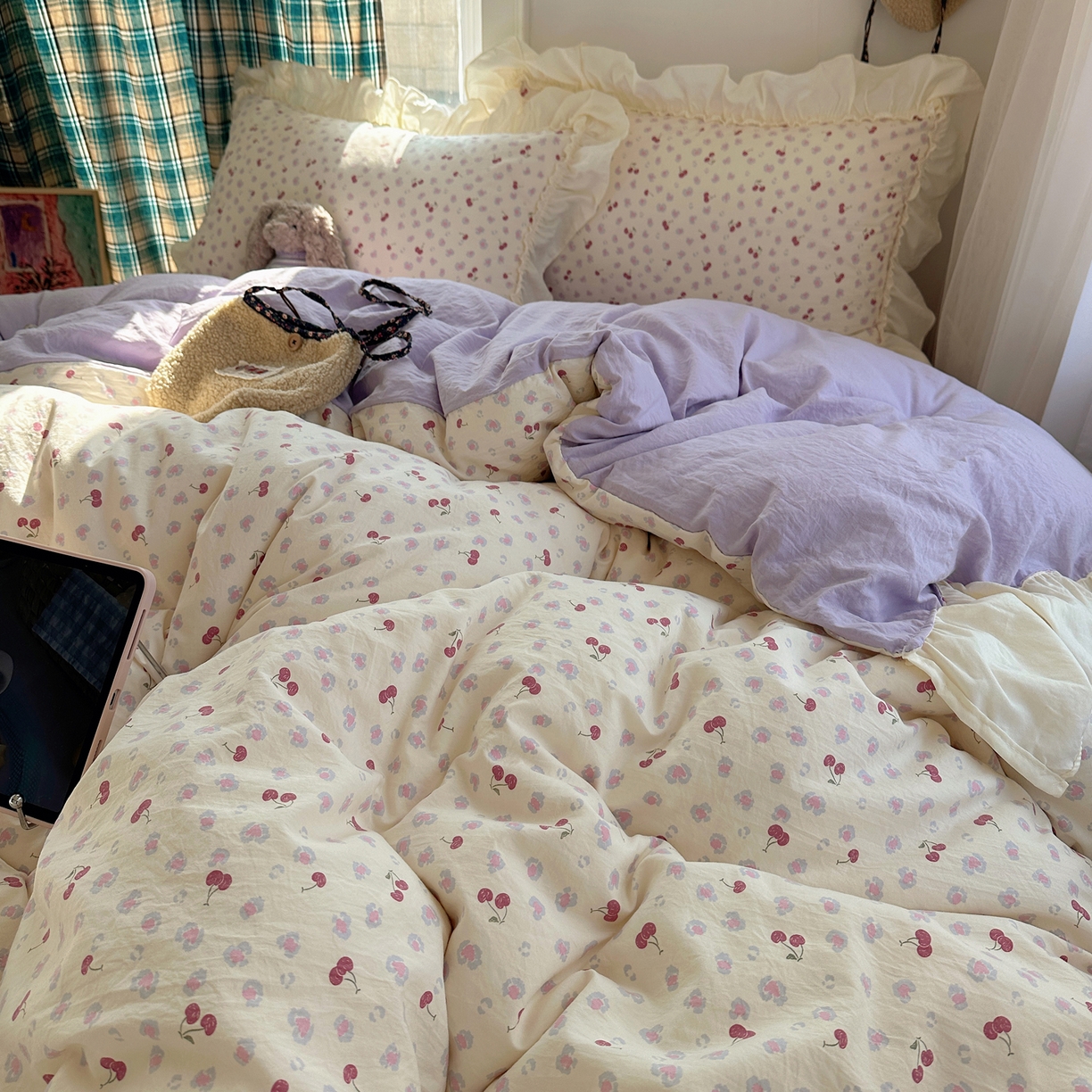 91家纺网 家纺一手货源 找家纺 （总）顾里家纺 2026新款春日碎花大花边云感棉四件套（床笠属于定制 后期不予退换）