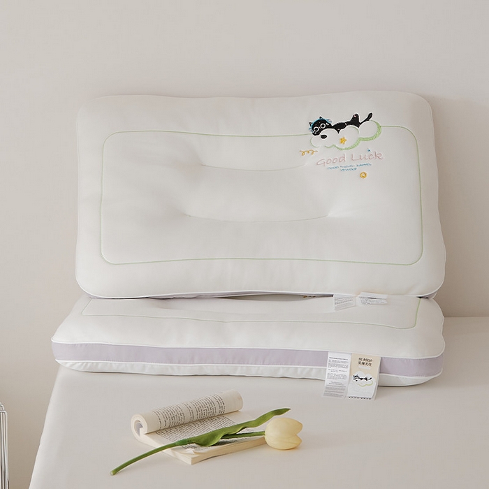 91家纺网 家纺一手货源 找家纺 （总）微枕芯 2026新款护颈刺绣财喵好梦枕枕头枕芯