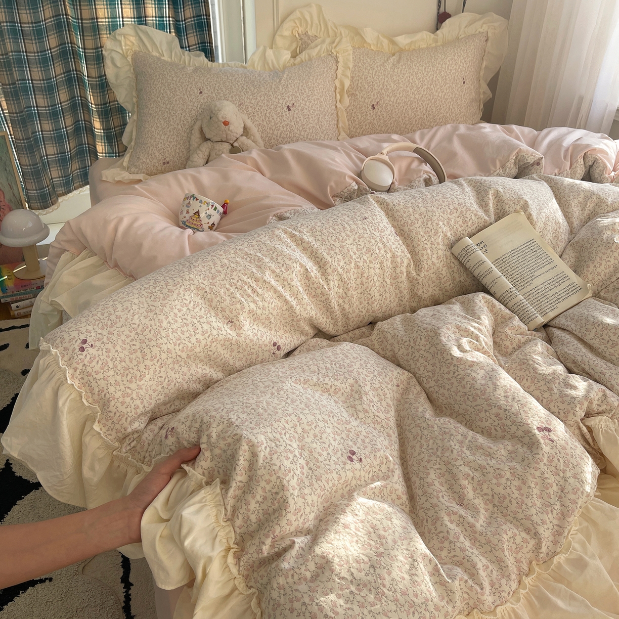 91家纺网 家纺一手货源 找家纺 （总）顾里家纺 2026新款春日碎花大花边云感棉四件套（床笠属于定制 后期不予退换）