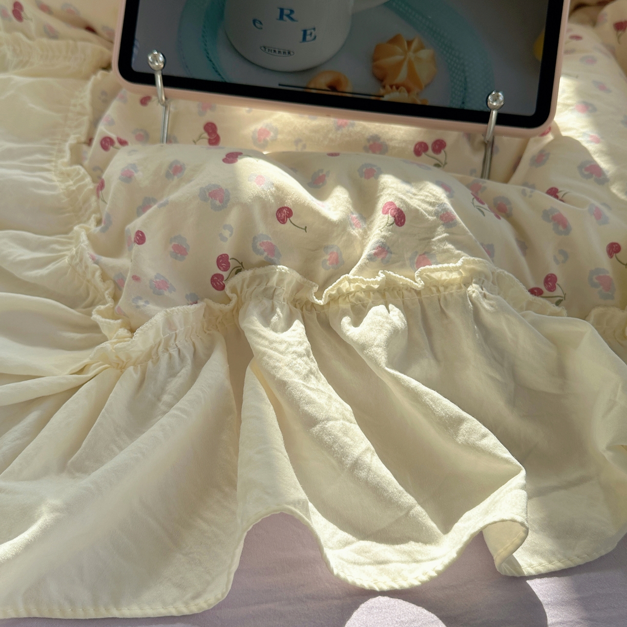 91家纺网 家纺一手货源 找家纺 顾里家纺 2026新款春日碎花大花边云感棉四件套（床笠属于定制 后期不予退换） 豹纹樱桃