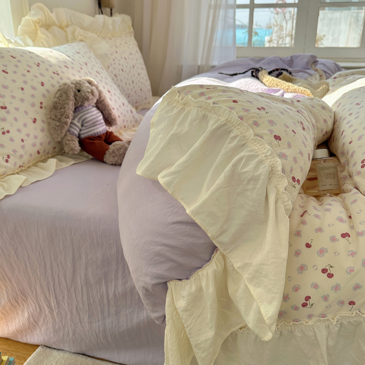 91家纺网 家纺一手货源 找家纺 顾里家纺 2026新款春日碎花大花边云感棉四件套（床笠属于定制 后期不予退换） 豹纹樱桃