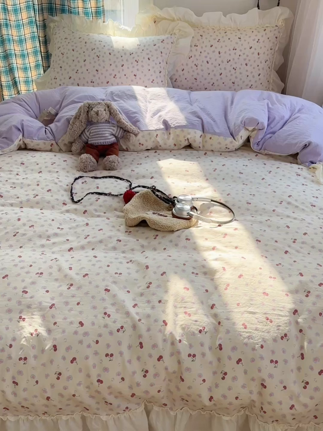 91家纺网 家纺一手货源 找家纺 顾里家纺 2026新款春日碎花大花边云感棉四件套（床笠属于定制 后期不予退换） 豹纹樱桃