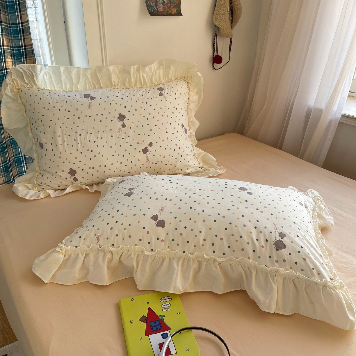 91家纺网 家纺一手货源 找家纺 顾里家纺 2026新款春日碎花大花边云感棉四件套（床笠属于定制 后期不予退换） 彩点小熊