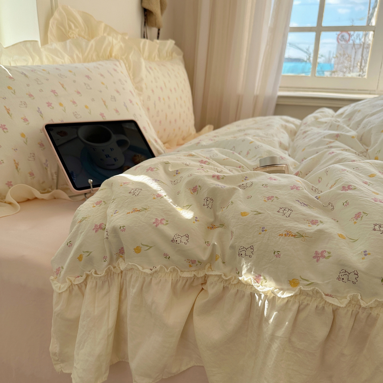 91家纺网 家纺一手货源 找家纺 顾里家纺 2026新款春日碎花大花边云感棉四件套（床笠属于定制 后期不予退换） 风铃西高地