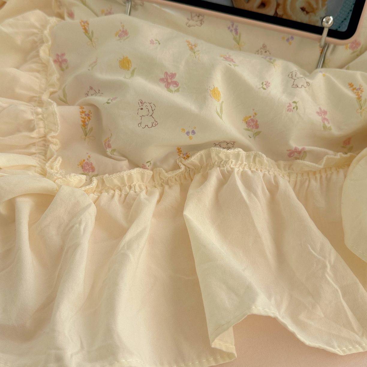 91家纺网 家纺一手货源 找家纺 顾里家纺 2026新款春日碎花大花边云感棉四件套（床笠属于定制 后期不予退换） 风铃西高地