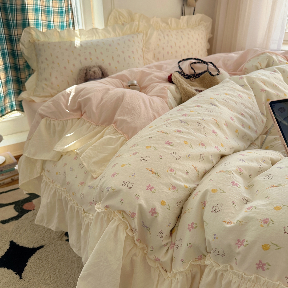 91家纺网 家纺一手货源 找家纺 顾里家纺 2026新款春日碎花大花边云感棉四件套（床笠属于定制 后期不予退换） 风铃西高地