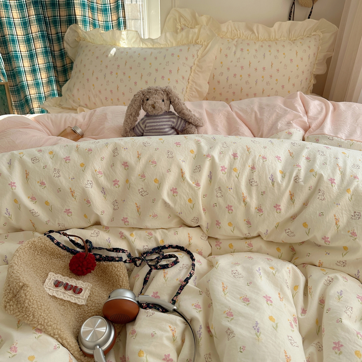 91家纺网 家纺一手货源 找家纺 顾里家纺 2026新款春日碎花大花边云感棉四件套（床笠属于定制 后期不予退换） 风铃西高地