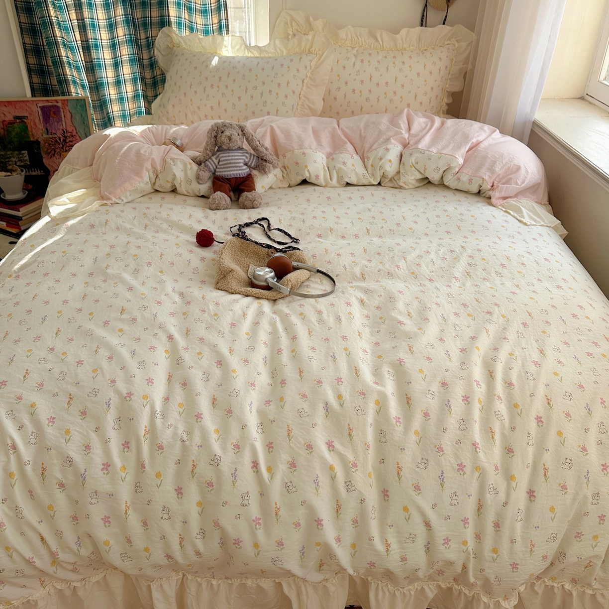 91家纺网 家纺一手货源 找家纺 顾里家纺 2026新款春日碎花大花边云感棉四件套（床笠属于定制 后期不予退换） 风铃西高地