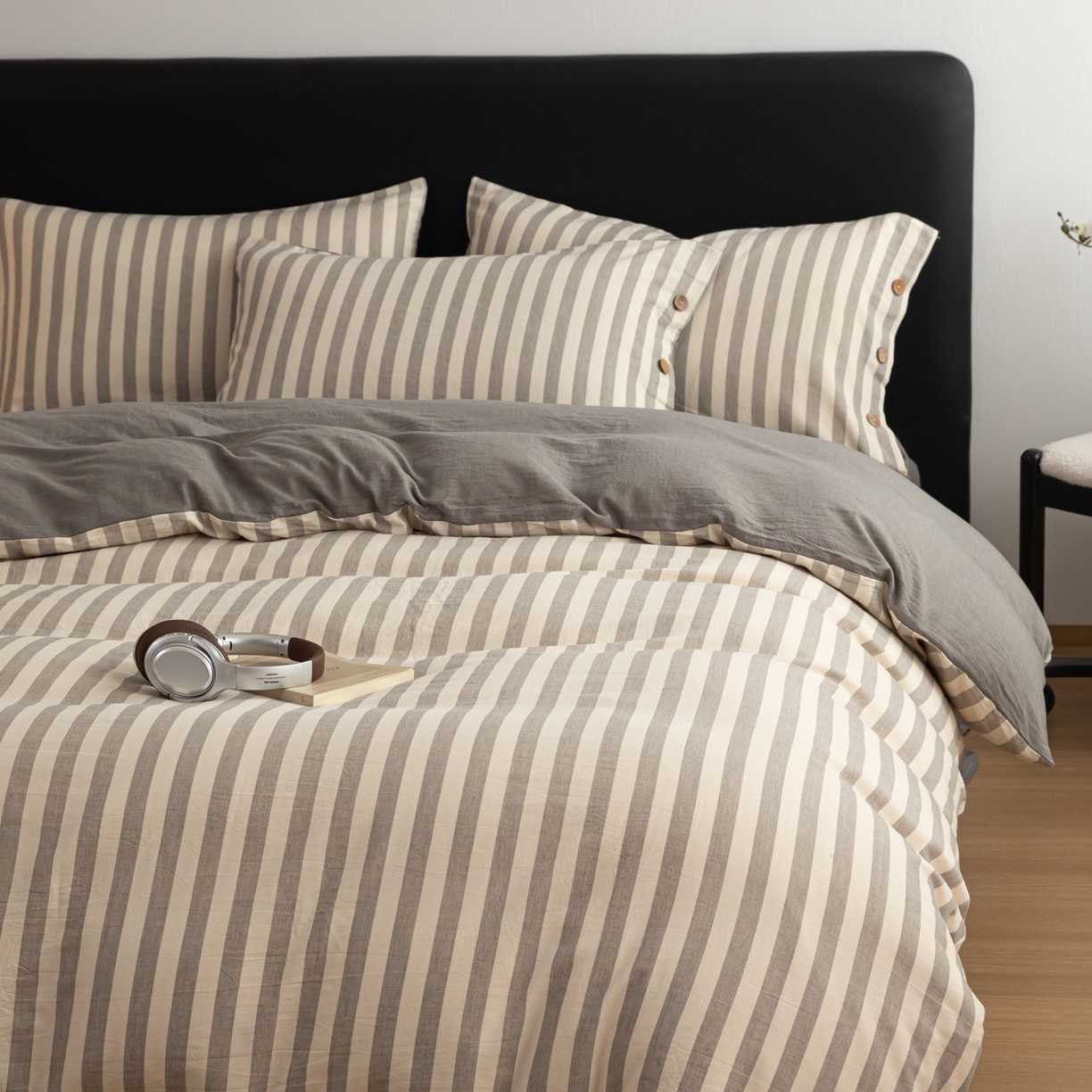 91家纺网 家纺一手货源 找家纺 （总）简宜家居（朝初家纺） 2026新款棉麻四件套-条纹格子系列