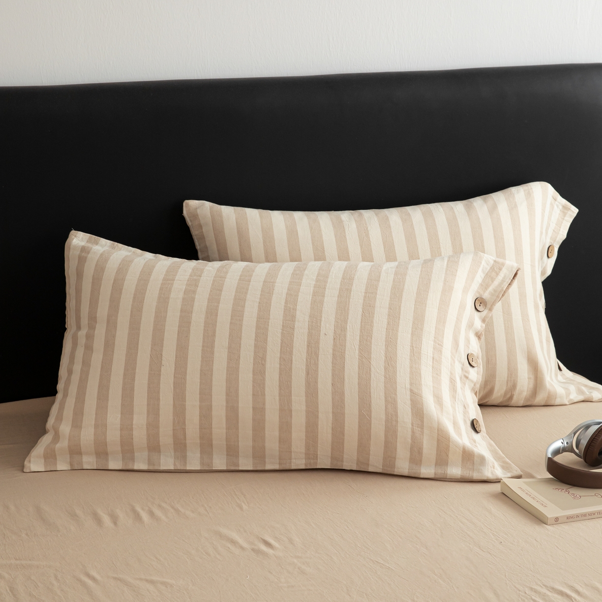 91家纺网 家纺一手货源 找家纺 简宜家居（朝初家纺） 2026新款棉麻四件套-条纹格子系列 咖条-暖梦