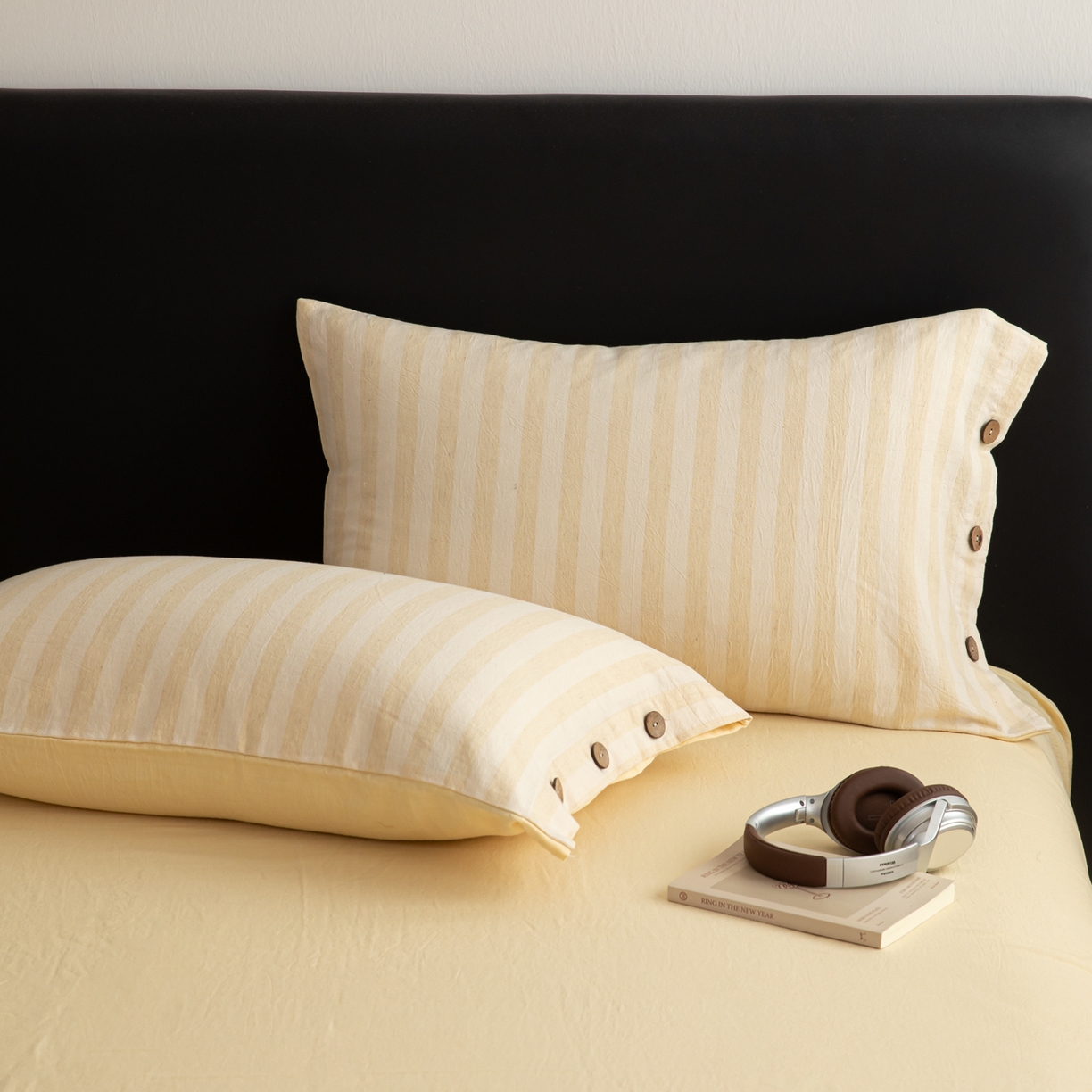 91家纺网 家纺一手货源 找家纺 简宜家居（朝初家纺） 2026新款棉麻四件套-条纹格子系列 黄条-暖梦