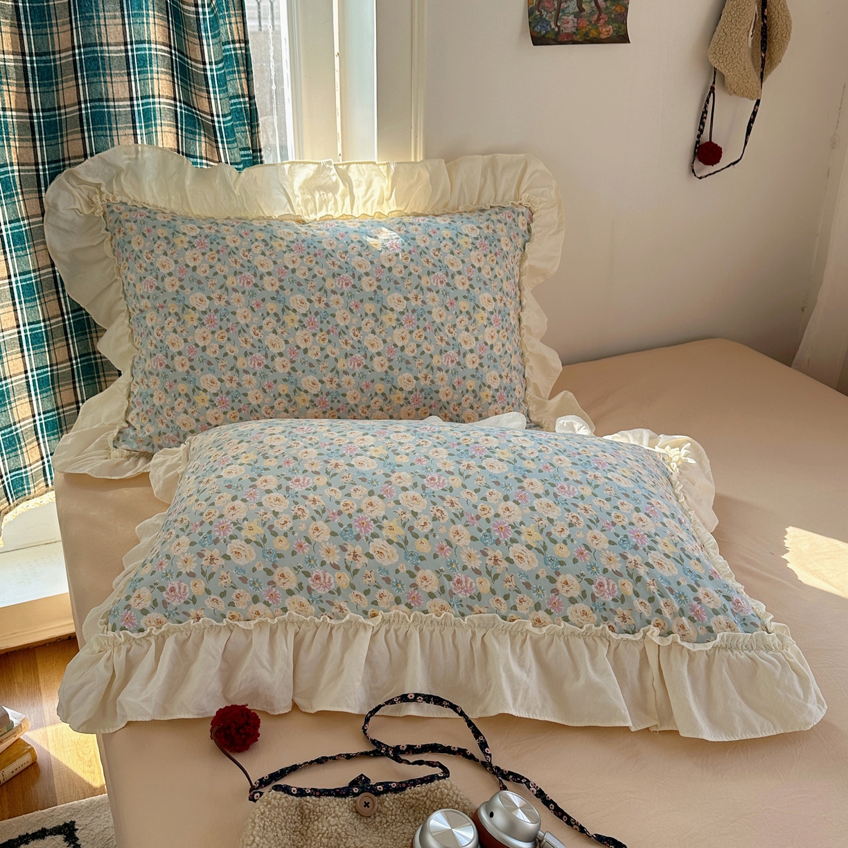 91家纺网 家纺一手货源 找家纺 顾里家纺 2026新款春日碎花大花边云感棉四件套（床笠属于定制 后期不予退换） 花海