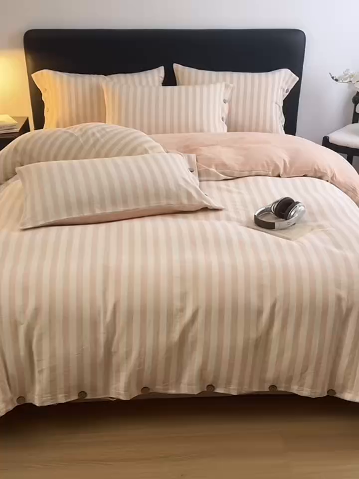 91家纺网 家纺一手货源 找家纺 简宜家居（朝初家纺） 2026新款棉麻四件套-条纹格子系列 蜜粉-暖梦