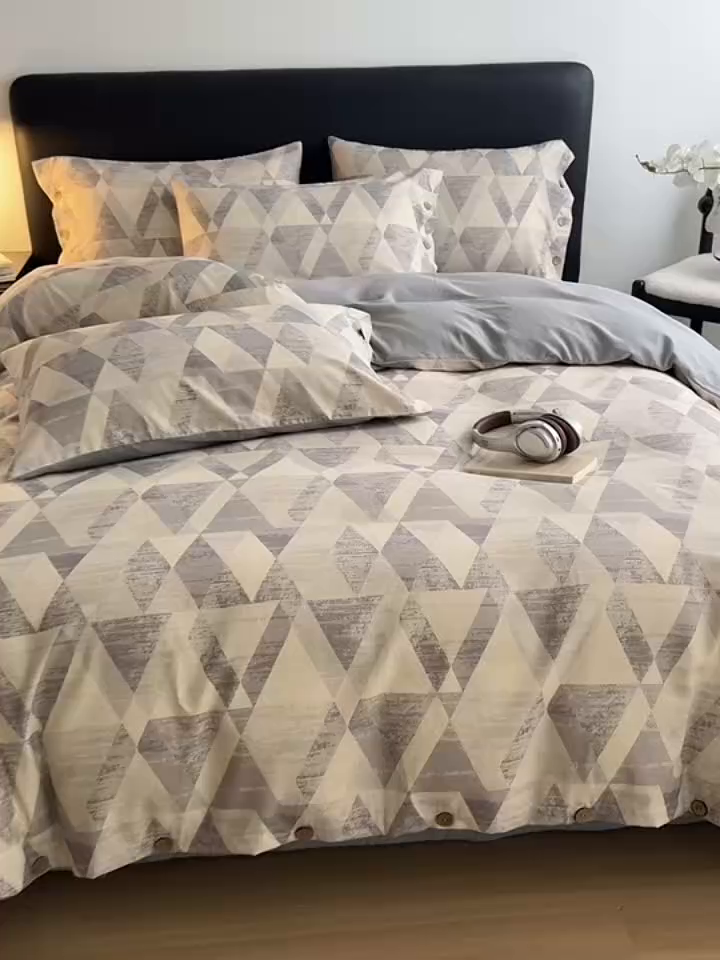 91家纺网 家纺一手货源 找家纺 简宜家居（朝初家纺） 2026新款棉麻四件套-条纹格子系列 几何灰调