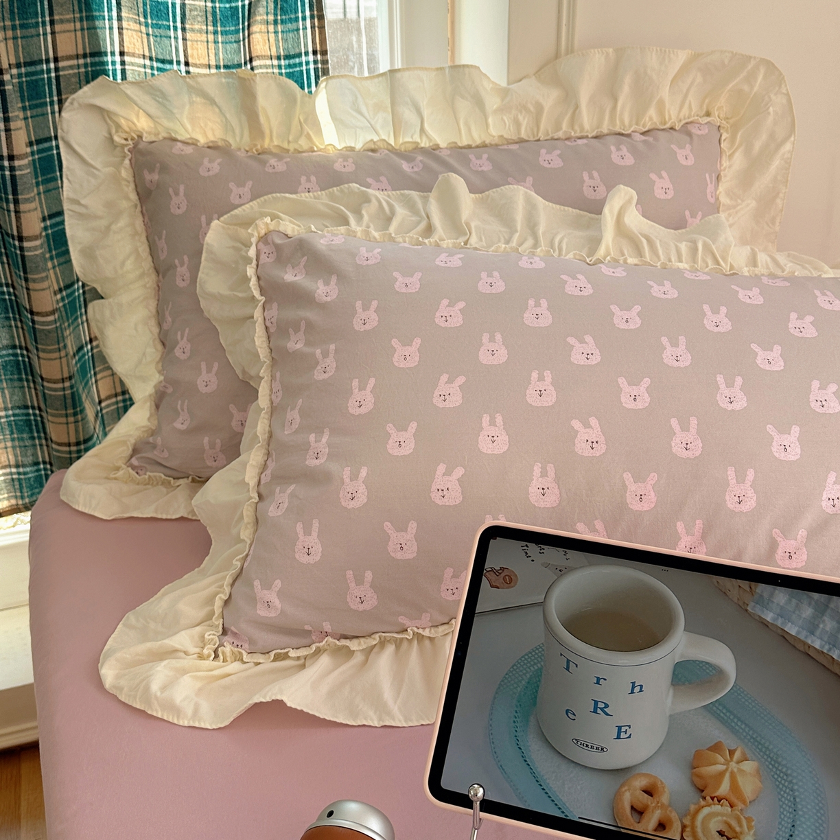 91家纺网 家纺一手货源 找家纺 顾里家纺 2026新款春日碎花大花边云感棉四件套（床笠属于定制 后期不予退换） 梦幻粉兔