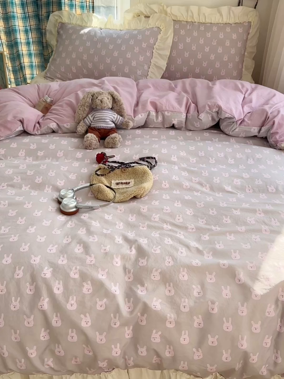 91家纺网 家纺一手货源 找家纺 顾里家纺 2026新款春日碎花大花边云感棉四件套（床笠属于定制 后期不予退换） 梦幻粉兔