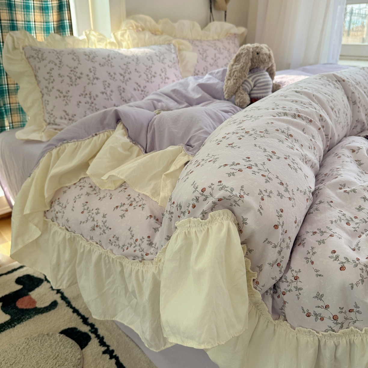 91家纺网 家纺一手货源 找家纺 顾里家纺 2026新款春日碎花大花边云感棉四件套（床笠属于定制 后期不予退换） 星辰花