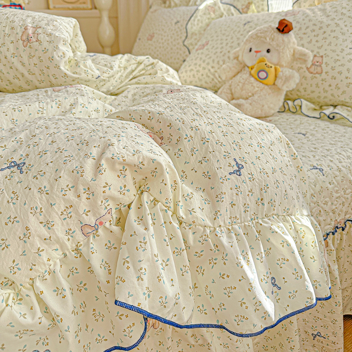 91家纺网 家纺一手货源 找家纺 （总）家维家纺 2026新款(常年不断货）韩式花边复古棉感床盖四件套 提供买家秀