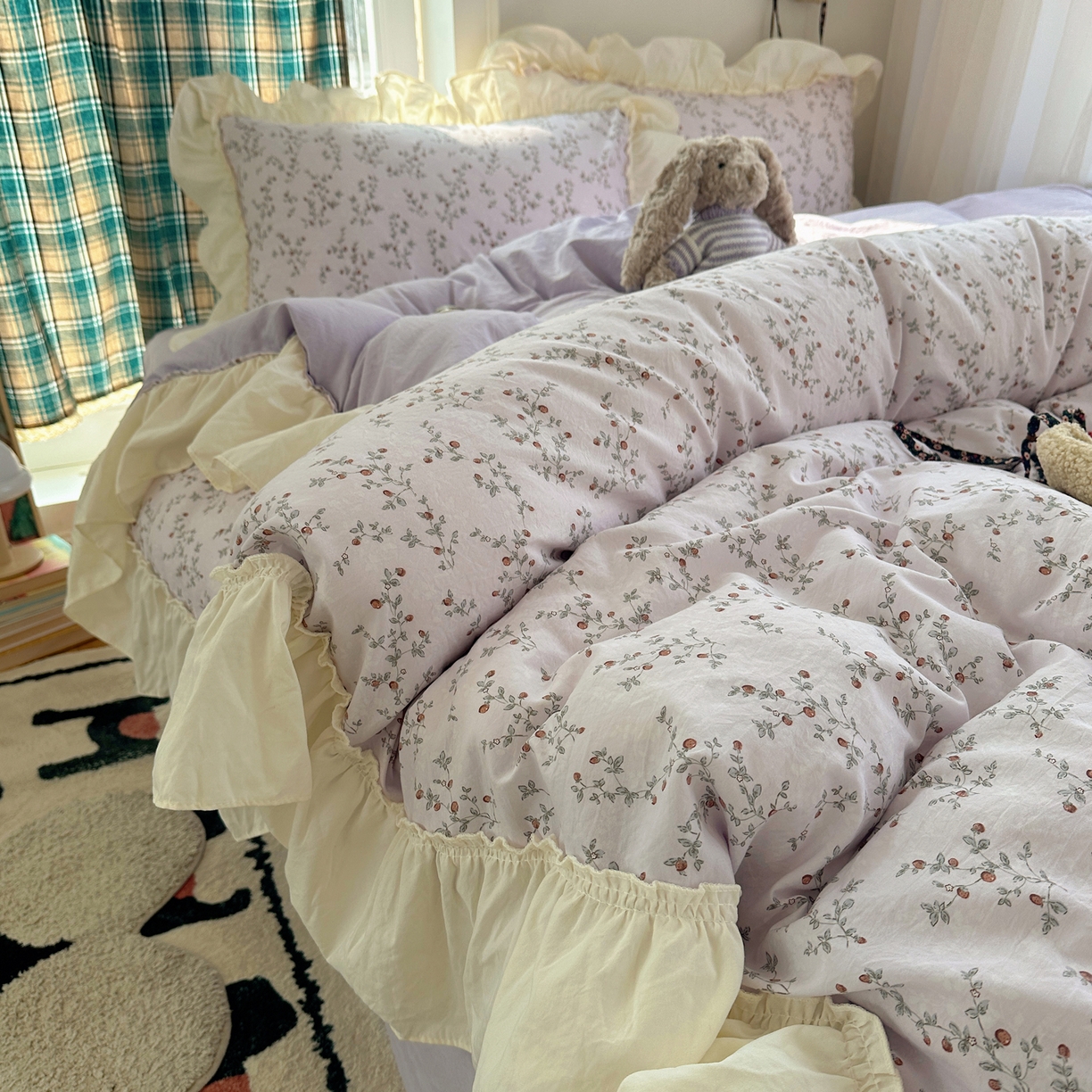 91家纺网 家纺一手货源 找家纺 顾里家纺 2026新款春日碎花大花边云感棉四件套（床笠属于定制 后期不予退换） 星辰花