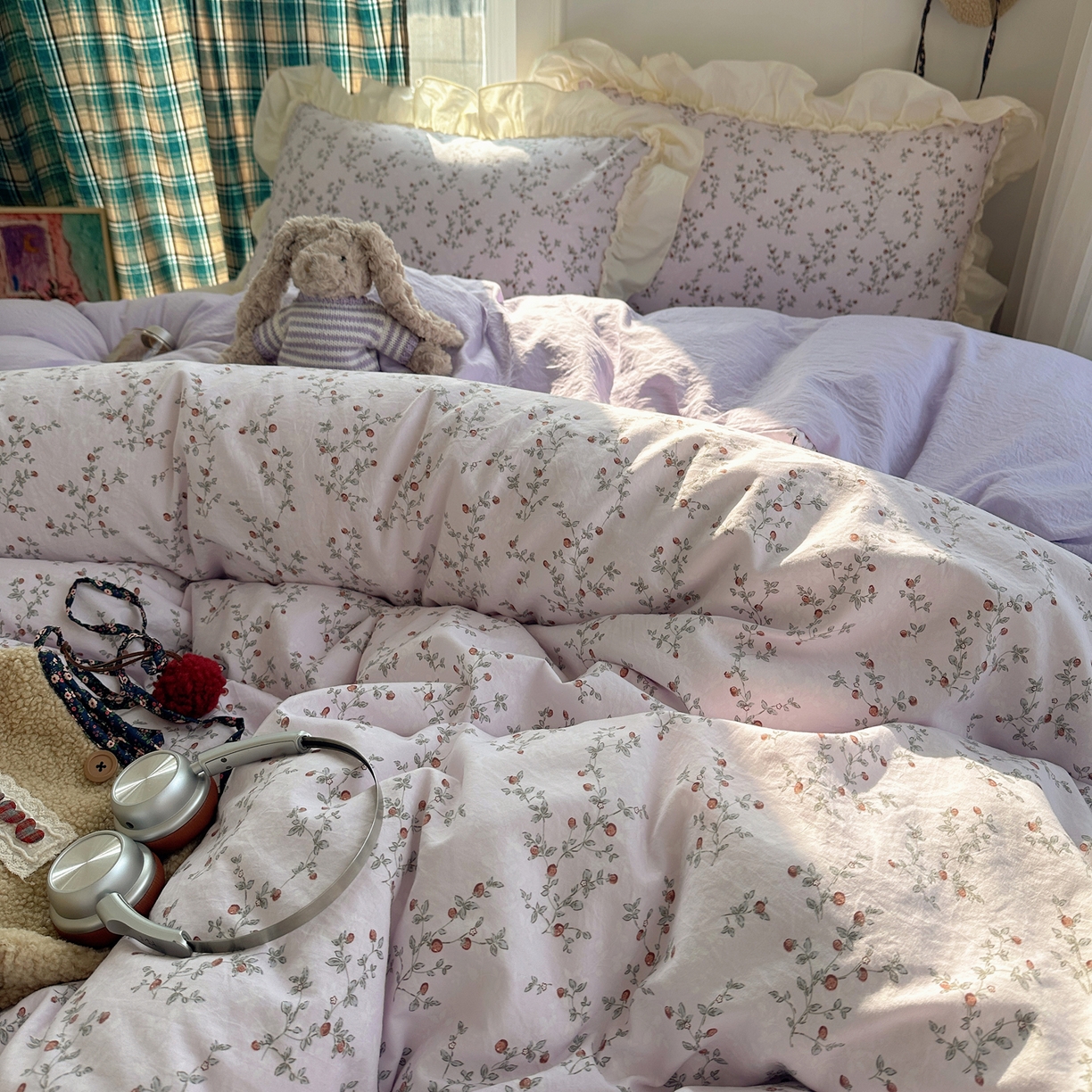 91家纺网 家纺一手货源 找家纺 顾里家纺 2026新款春日碎花大花边云感棉四件套（床笠属于定制 后期不予退换） 星辰花