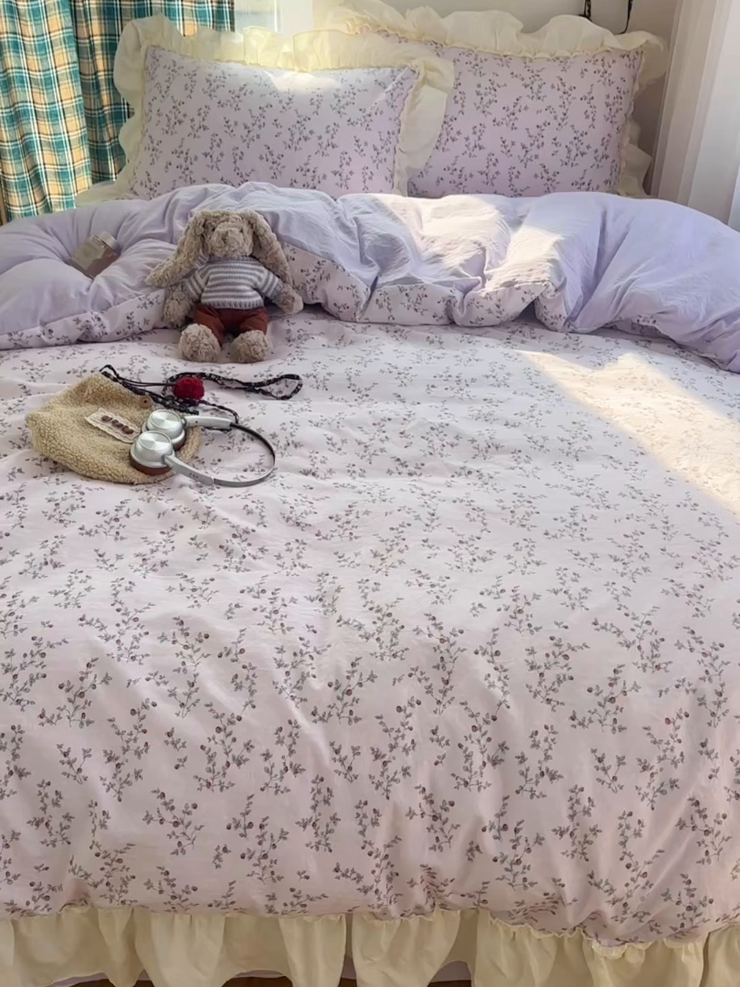 91家纺网 家纺一手货源 找家纺 顾里家纺 2026新款春日碎花大花边云感棉四件套（床笠属于定制 后期不予退换） 星辰花