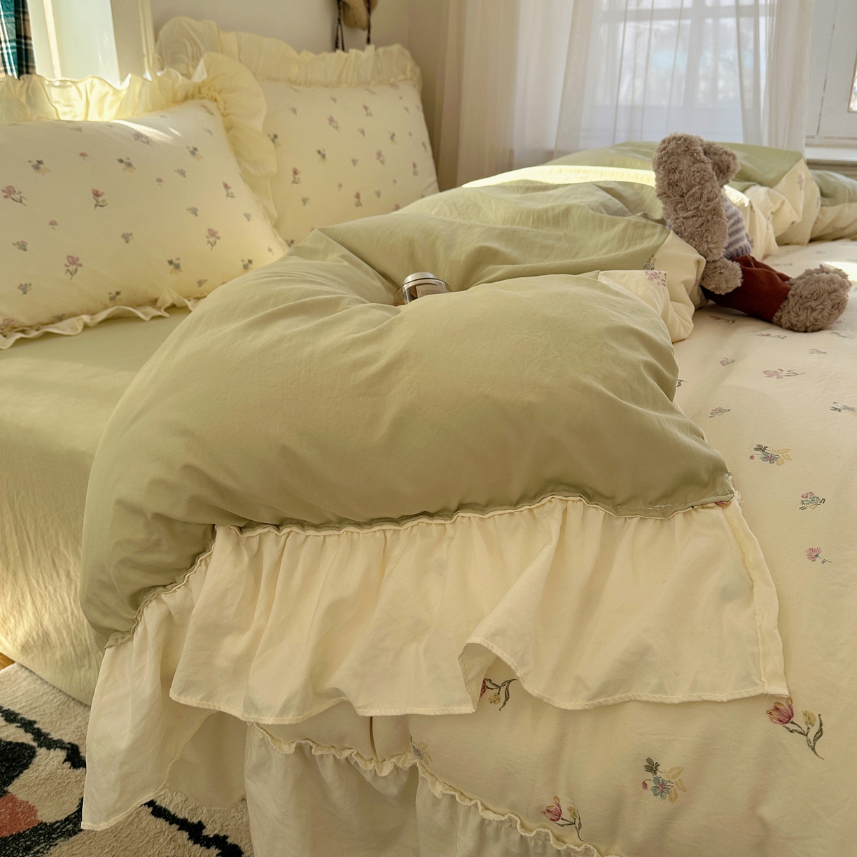 91家纺网 家纺一手货源 找家纺 顾里家纺 2026新款春日碎花大花边云感棉四件套（床笠属于定制 后期不予退换） 虞美人