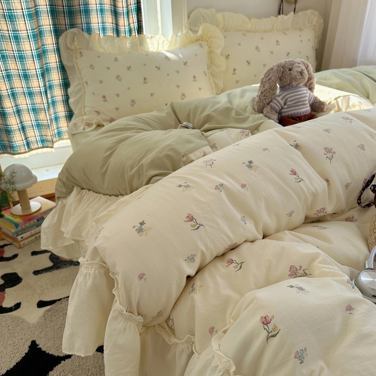 91家纺网 家纺一手货源 找家纺 顾里家纺 2026新款春日碎花大花边云感棉四件套（床笠属于定制 后期不予退换） 虞美人