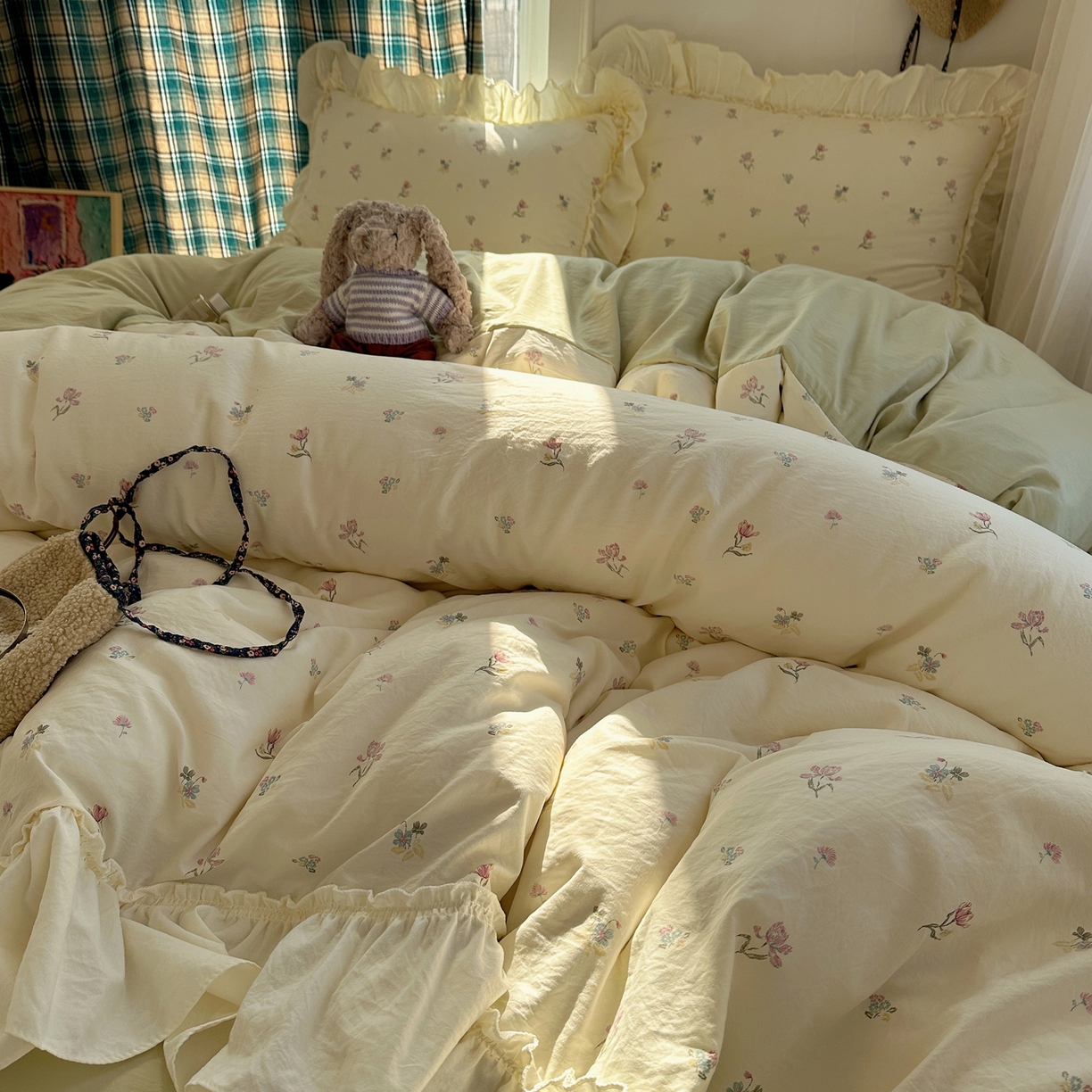 91家纺网 家纺一手货源 找家纺 顾里家纺 2026新款春日碎花大花边云感棉四件套（床笠属于定制 后期不予退换） 虞美人