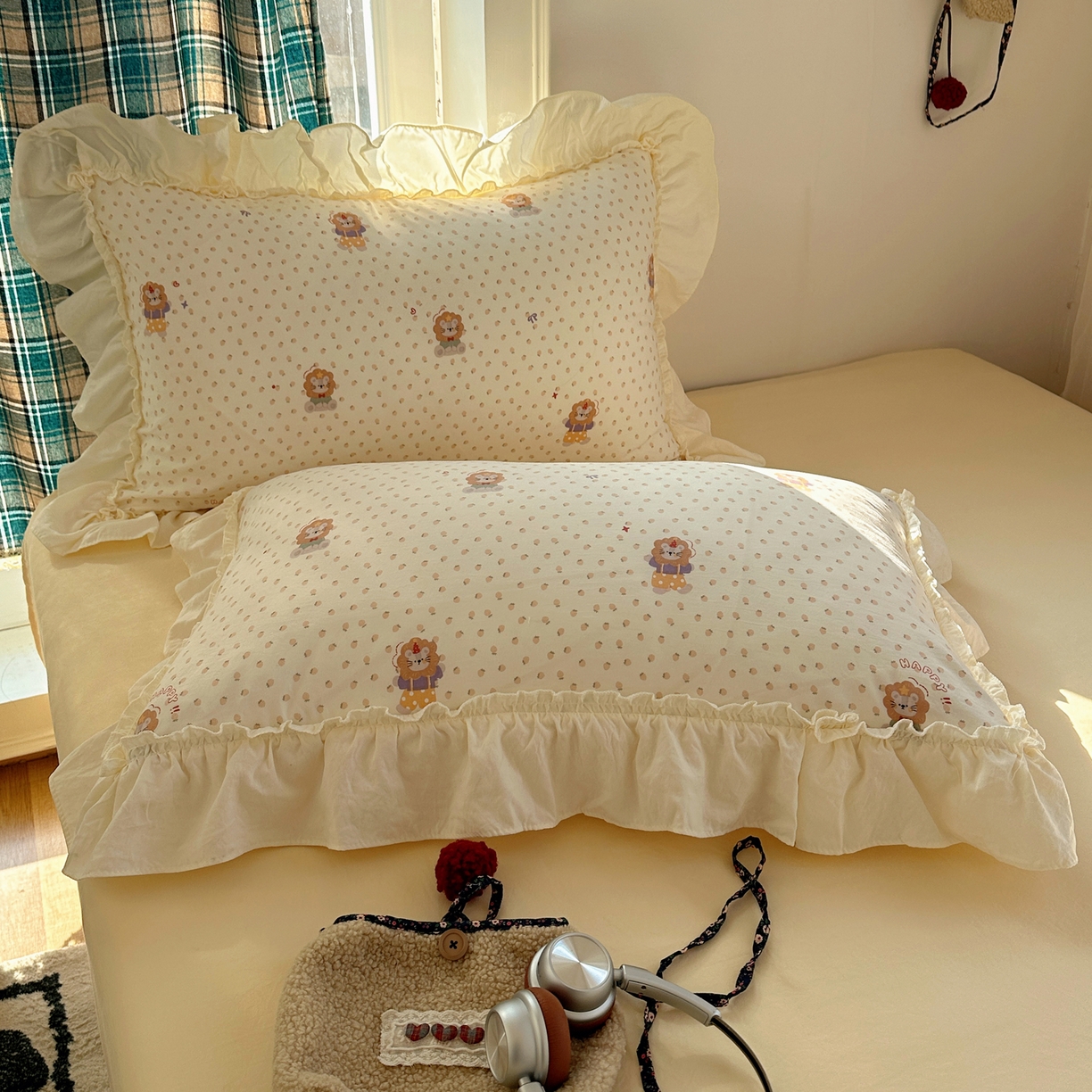 91家纺网 家纺一手货源 找家纺 顾里家纺 2026新款春日碎花大花边云感棉四件套（床笠属于定制 后期不予退换） 治愈小狮