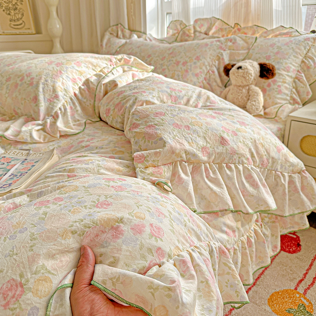 91家纺网 家纺一手货源 找家纺 家维家纺 2026新款(常年不断货）韩式双层花边复古棉感床盖四件套 春日礼盒