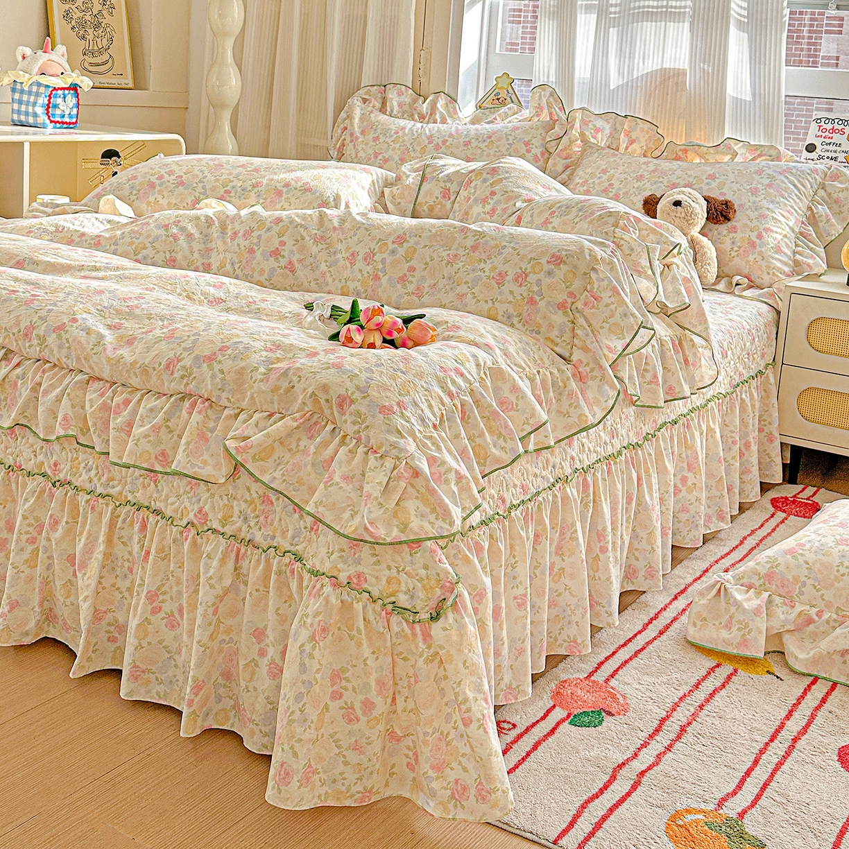 91家纺网 家纺一手货源 找家纺 家维家纺 2026新款(常年不断货）韩式双层花边复古棉感床盖四件套 春日礼盒