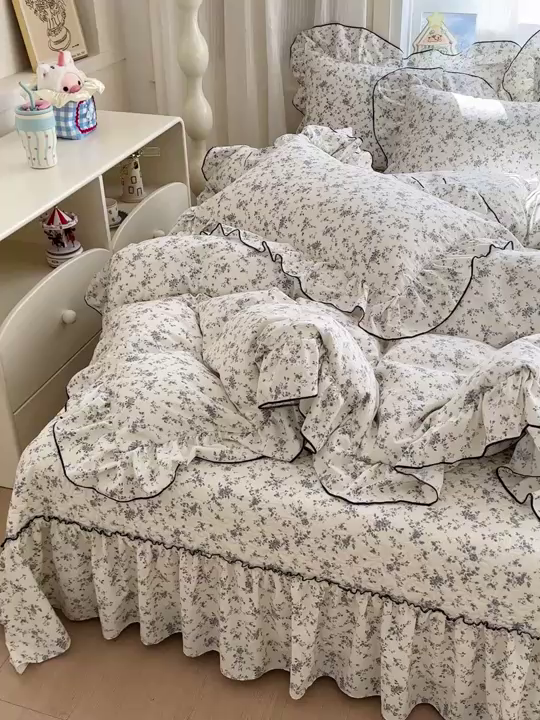 91家纺网 家纺一手货源 找家纺 家维家纺 2026新款(常年不断货）韩式双层花边复古棉感床盖四件套 花枝棠