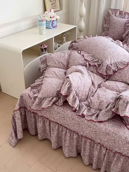 91家纺网 家纺一手货源 找家纺 家维家纺 2026新款(常年不断货）韩式双层花边复古棉感床盖四件套 花园