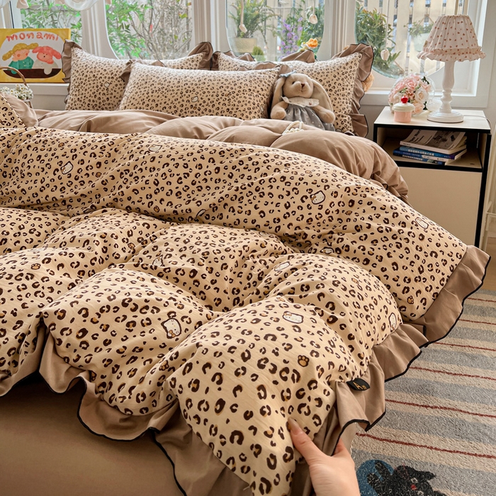 91家纺网 家纺一手货源 找家纺 （总）莱越家纺 2026新款A类仿棉四件套古法水洗棉法式工艺花边四件套