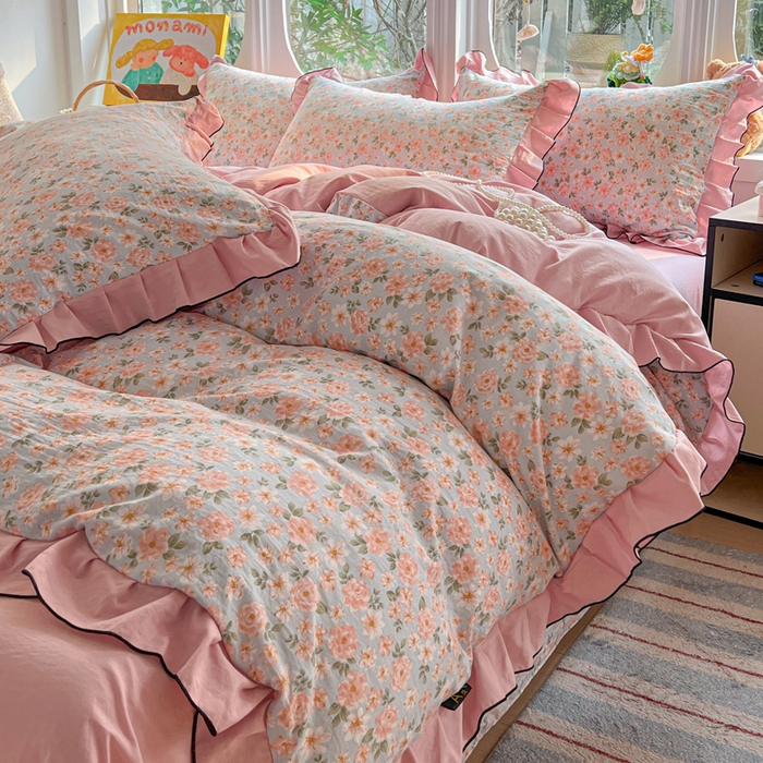 91家纺网 家纺一手货源 找家纺 莱越家纺 2026新款A类仿棉四件套古法水洗棉法式工艺花边四件套 爱丽丝-蓝