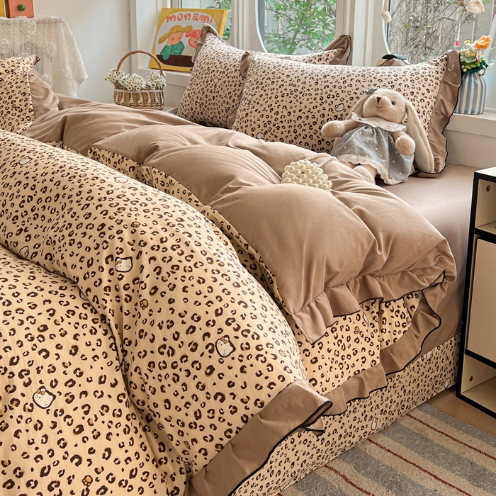 91家纺网 家纺一手货源 找家纺 莱越家纺 2026新款A类仿棉四件套古法水洗棉法式工艺花边四件套 豹纹kit