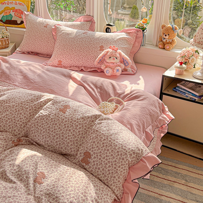 91家纺网 家纺一手货源 找家纺 莱越家纺 2026新款A类仿棉四件套古法水洗棉法式工艺花边四件套 呆萌狗