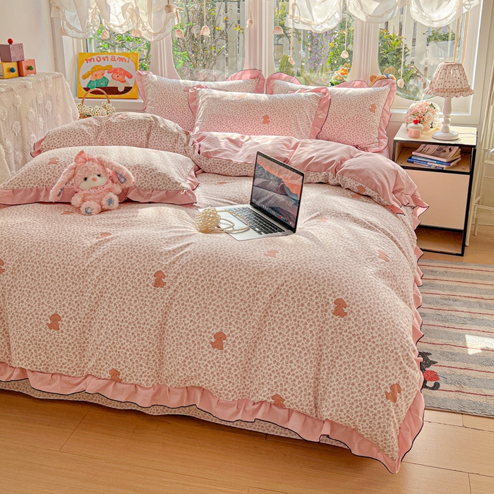 91家纺网 家纺一手货源 找家纺 莱越家纺 2026新款A类仿棉四件套古法水洗棉法式工艺花边四件套 呆萌狗