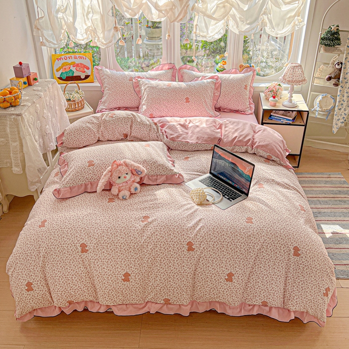 91家纺网 家纺一手货源 找家纺 莱越家纺 2026新款A类仿棉四件套古法水洗棉法式工艺花边四件套 呆萌狗