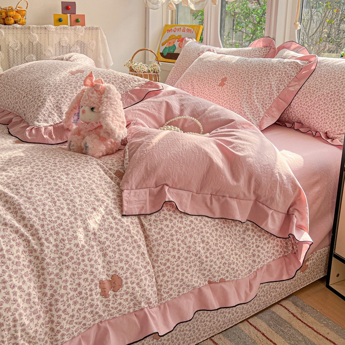 91家纺网 家纺一手货源 找家纺 莱越家纺 2026新款A类仿棉四件套古法水洗棉法式工艺花边四件套 呆萌狗