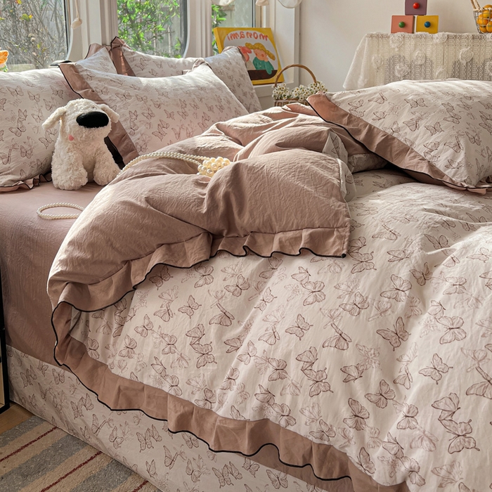 91家纺网 家纺一手货源 找家纺 莱越家纺 2026新款A类仿棉四件套古法水洗棉法式工艺花边四件套 蝴蝶纷飞