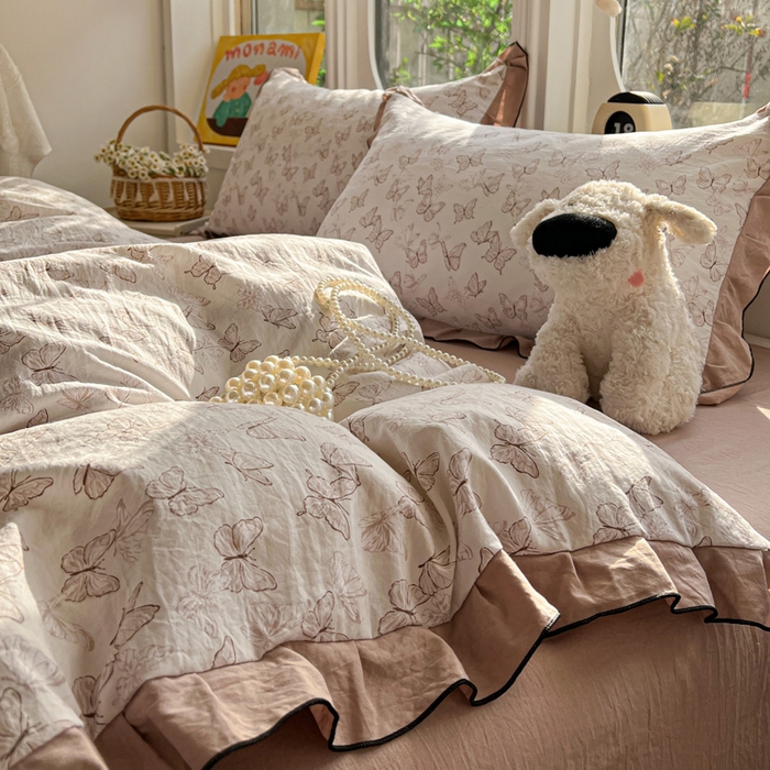 91家纺网 家纺一手货源 找家纺 莱越家纺 2026新款A类仿棉四件套古法水洗棉法式工艺花边四件套 蝴蝶纷飞