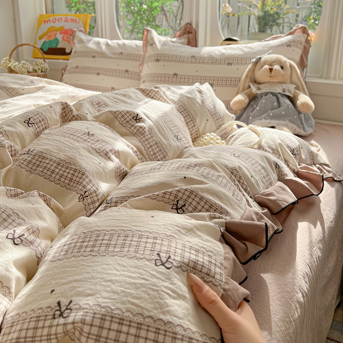 91家纺网 家纺一手货源 找家纺 莱越家纺 2026新款A类仿棉四件套古法水洗棉法式工艺花边四件套 蝴蝶结