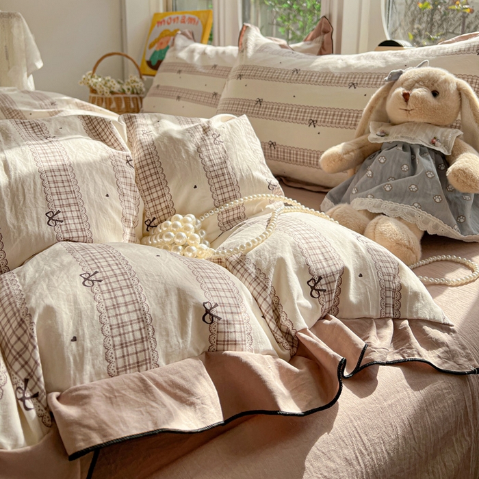 91家纺网 家纺一手货源 找家纺 莱越家纺 2026新款A类仿棉四件套古法水洗棉法式工艺花边四件套 蝴蝶结