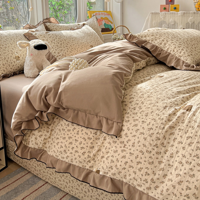 91家纺网 家纺一手货源 找家纺 莱越家纺 2026新款A类仿棉四件套古法水洗棉法式工艺花边四件套 花园兔