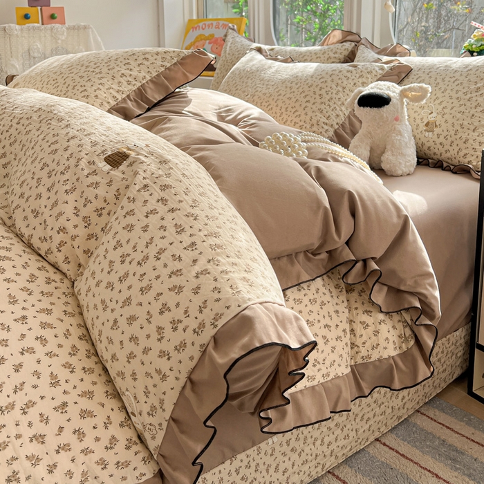 91家纺网 家纺一手货源 找家纺 莱越家纺 2026新款A类仿棉四件套古法水洗棉法式工艺花边四件套 花园兔