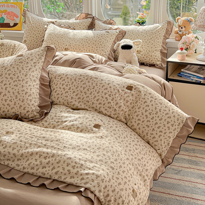 91家纺网 家纺一手货源 找家纺 莱越家纺 2026新款A类仿棉四件套古法水洗棉法式工艺花边四件套 花园兔