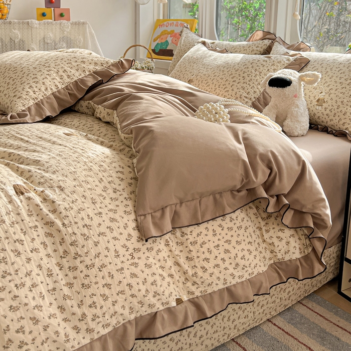 91家纺网 家纺一手货源 找家纺 莱越家纺 2026新款A类仿棉四件套古法水洗棉法式工艺花边四件套 花园兔