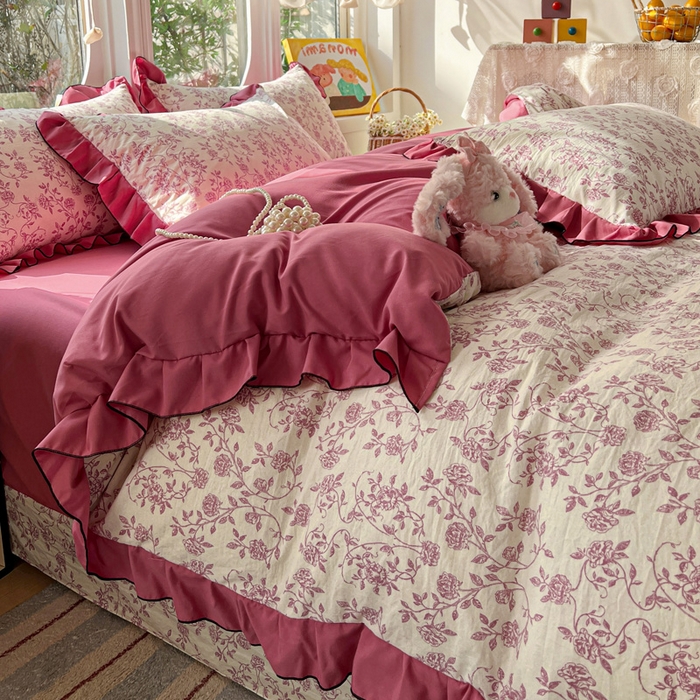 91家纺网 家纺一手货源 找家纺 莱越家纺 2026新款A类仿棉四件套古法水洗棉法式工艺花边四件套 邂逅