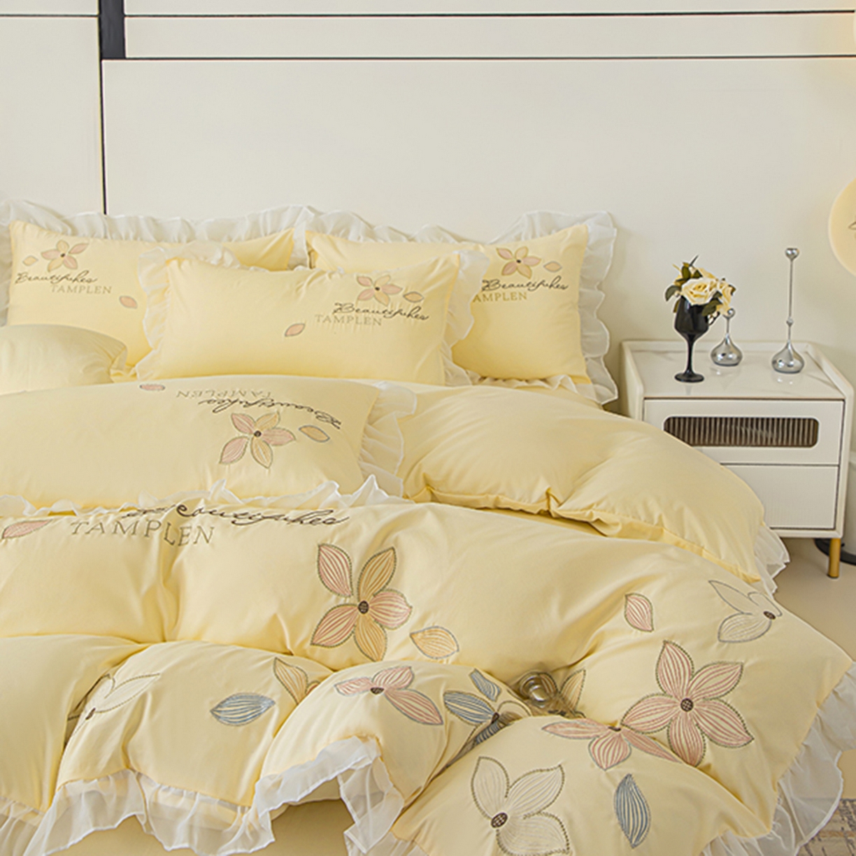 91家纺网 家纺一手货源 找家纺 木子家纺 2026新款水洗棉刺绣四件套-花颜系列 花颜-萱草黄